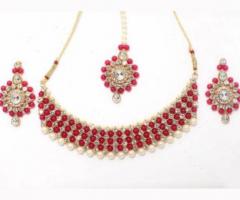 Stunning and long-lasting Kundan jewellery necklace set for the bride to add a shimmer look